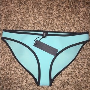 Triangl bikini